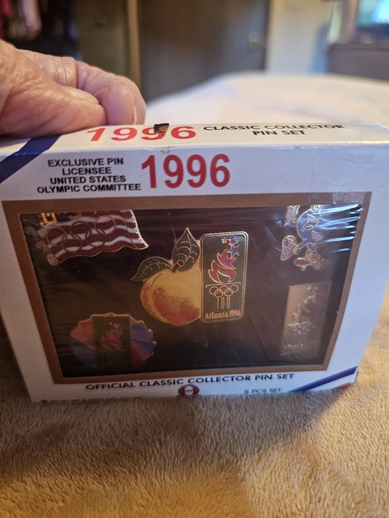 Other - 1996 Atlanta Olympic Collector Pin Set -‎ Multicolor 🩷
